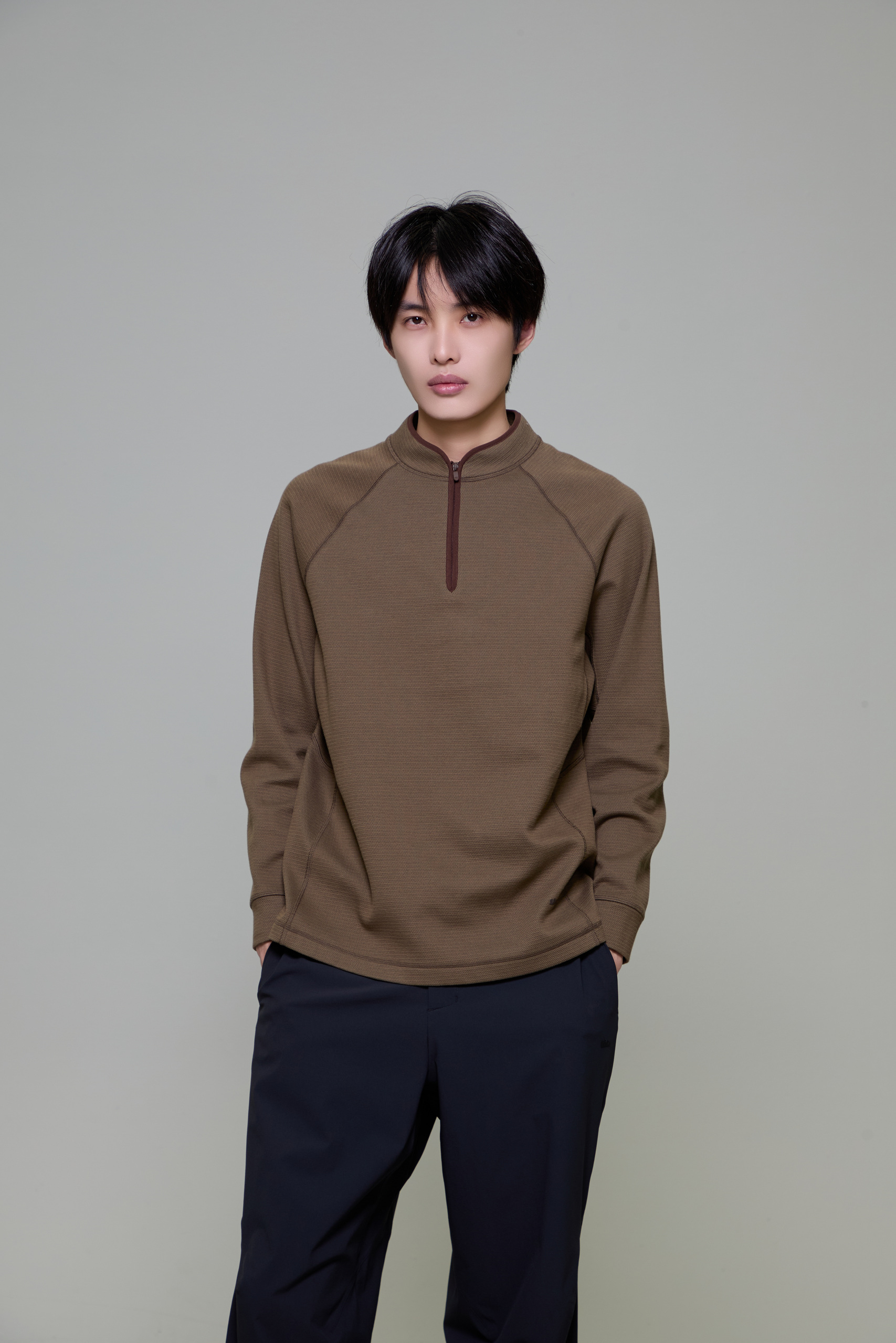 焦下服装模特棚拍