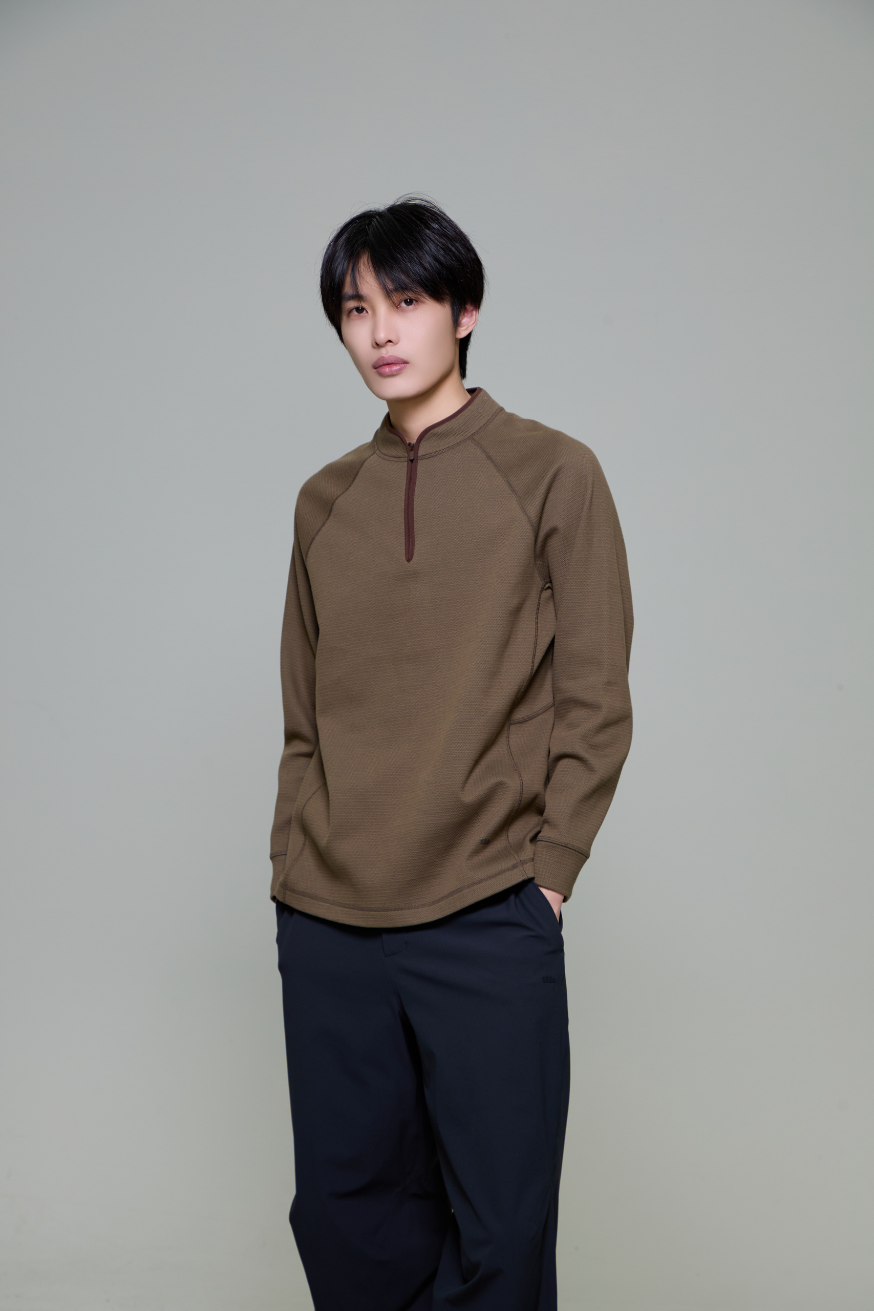 焦下服装模特棚拍