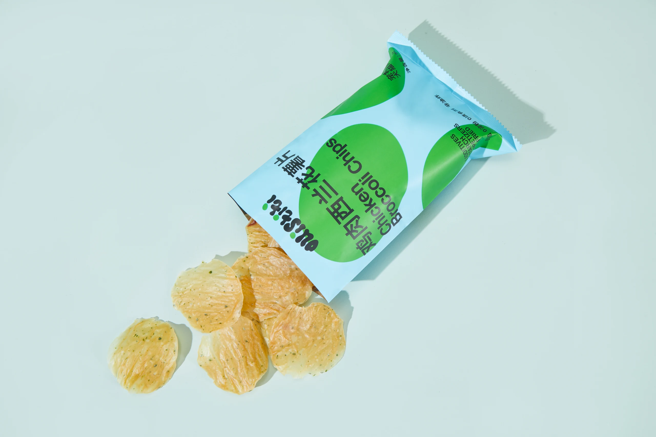 零食包装彩色静物摄影