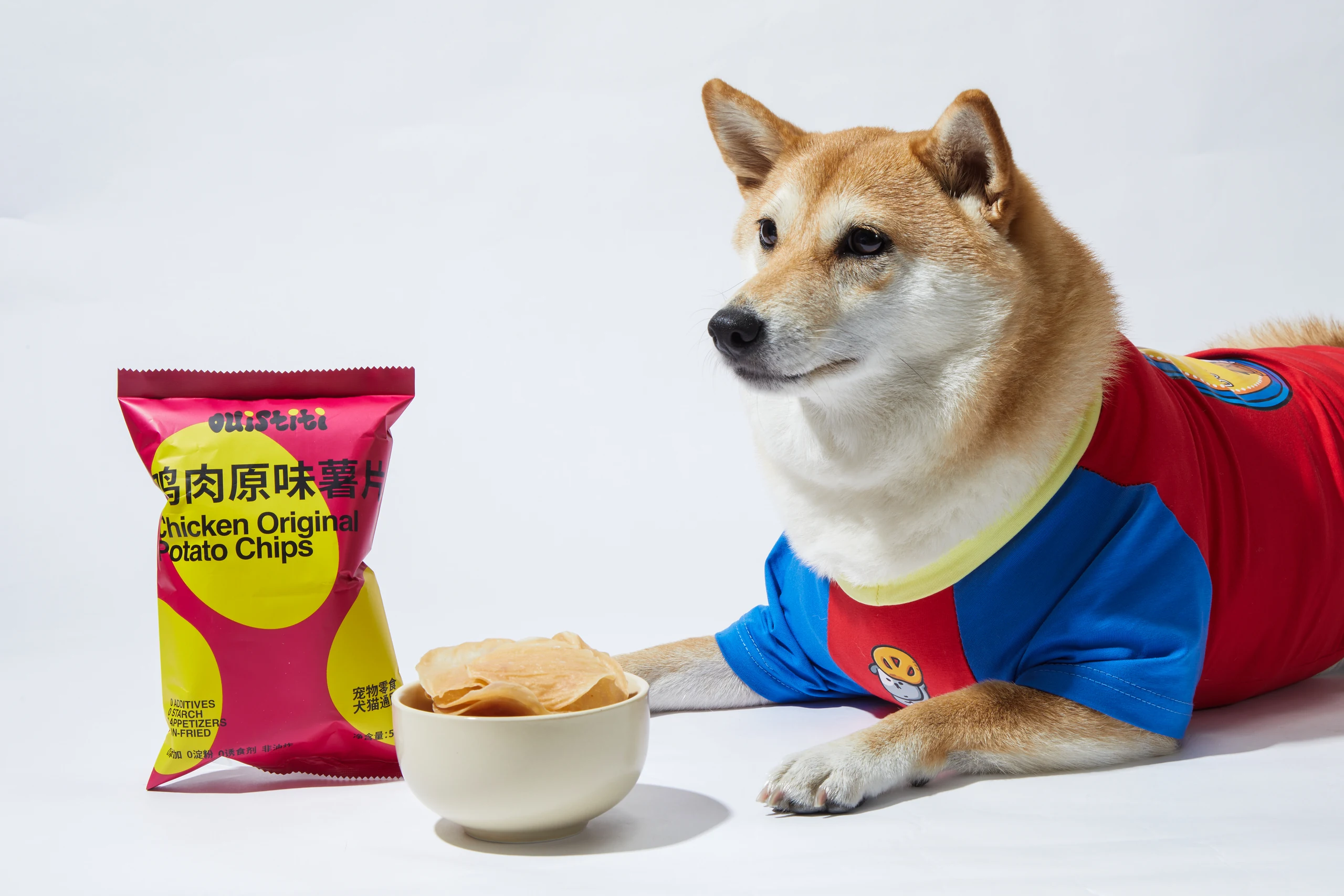 零食包装彩色静物摄影